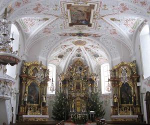 Restaurierung der Raumfassung der Kirche Mariahilf in Neumarkt